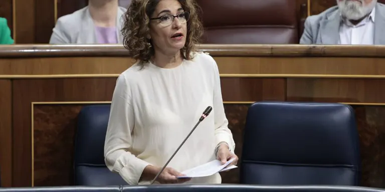 Montero nega que la llei d'habitatge vulneri les competències autonòmiques, com afirmen Junts, PDeCAT i PNB