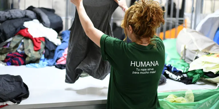 Humana recupera 118.000 peces de roba a Pineda durant el primer semestre de l'any