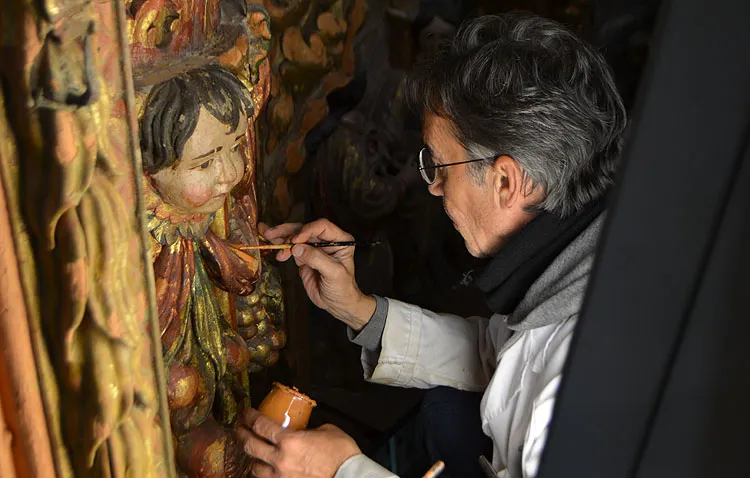 La restauración del retablo de Consolación deja al descubierto nuevos hallazgos
