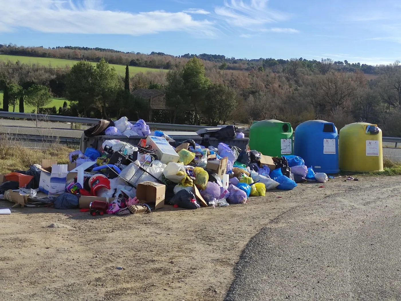El Consell Comarcal intensifica el control sobre els abocaments de deixalles en contenidors propers a Solsona