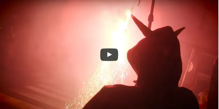 El foc i els diables prenen els carrers de Rubí