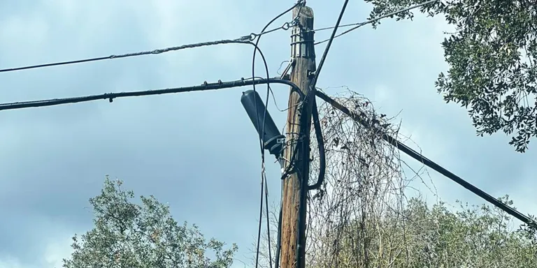 Els veïns Mas Ferriol i de Cal Capità es queden sense telèfon pel robatori de cable de coure