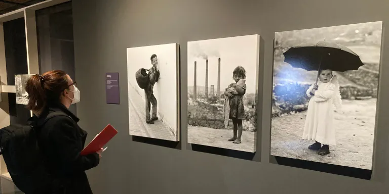 El Museu d'Història de Catalunya aplega totes les mirades fotogràfiques de la nissaga dels Català