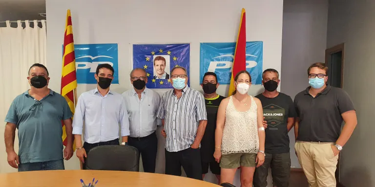 El President Provincial del PP a Barcelona Manu Reyes visita l'executiva local de Pineda i diu que «tornaran amb força a l'Ajuntament»