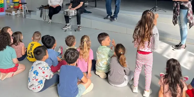 Professors de l’escola Joan Valls creen un conte musical per als alumnes d’educació infantil de Caldes