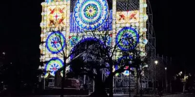 Primeres proves de com seran les lluminàries per les Decennals