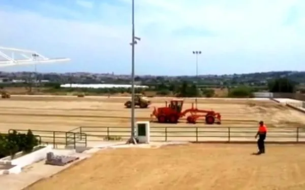 La instal·lació de la gespa artificial a l’Estadi Municipal Joan Pijuan podria començar aquest proper dissabte 25