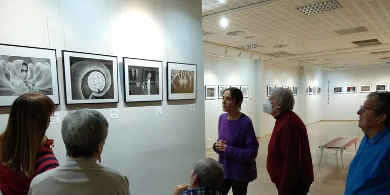 El Museu d’Història de Cambrils realitza tallers cognitius amb persones malaltes d’Alzheimer
