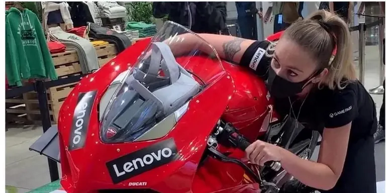 El millor simulador de motociclisme del món estarà al Parc de Nadal de Constantí