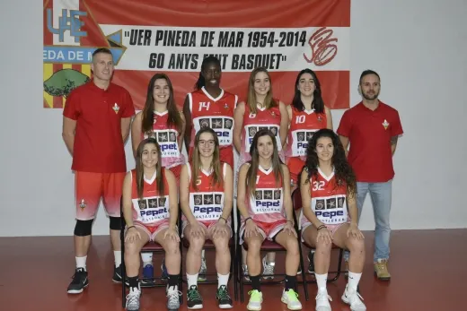 L'equip sots-25 femení de la UER Pineda s'ha proclamat campiona del Campionat Territorial de Barcelona