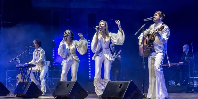 El concert d'ABBA The new Experience és la proposta musical d'avui a la Riera