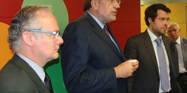 La Generalitat es compromet amb la residència sociosanitària de la Seu