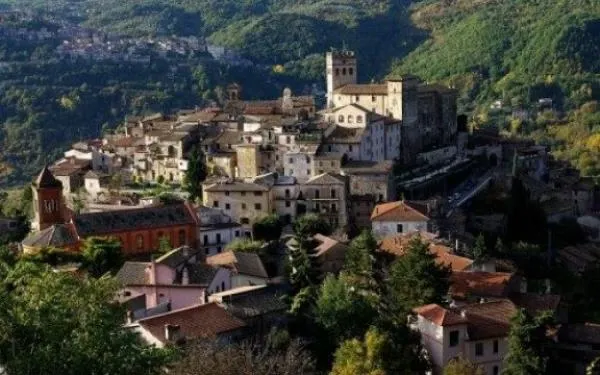Altafulla vol potenciar que els joves de la vila coneguin Roviano i s'hi estableixin sinergies