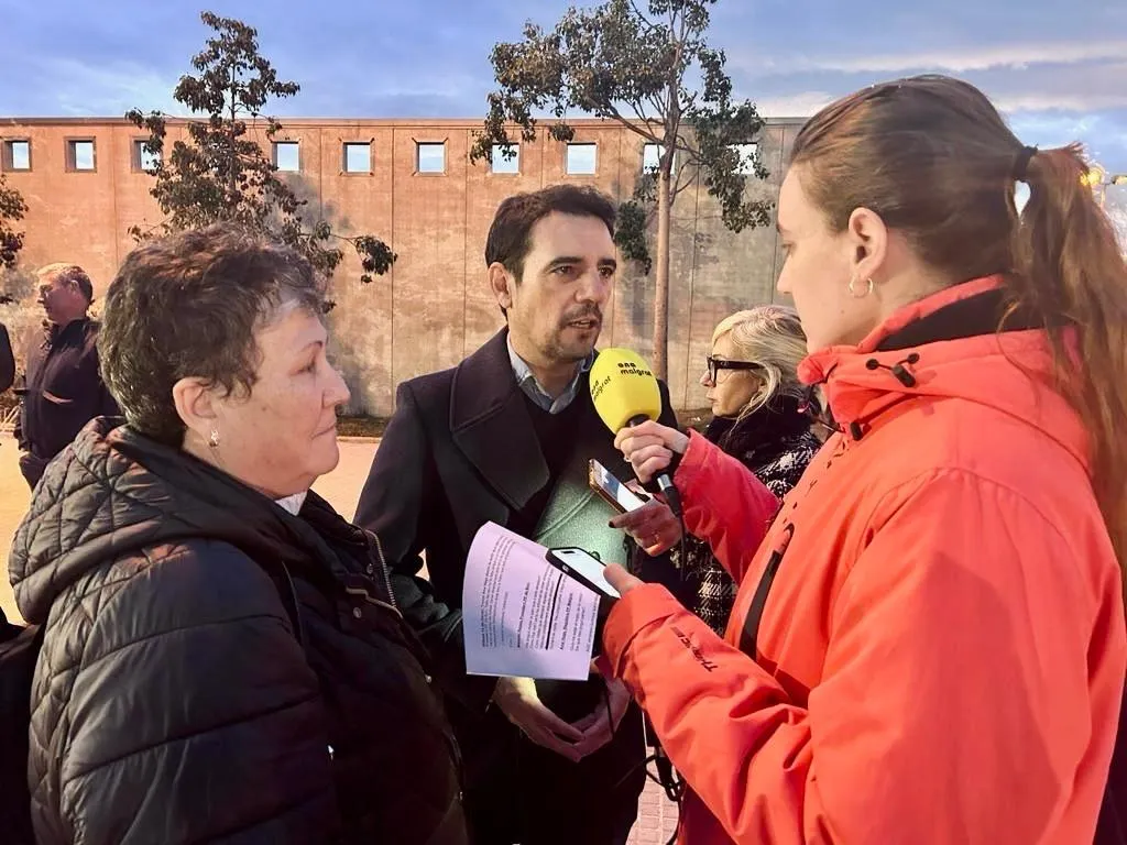 Manuel Reyes, president del PP a la província de Barcelona, visita la planta malgratenca d'AGC Pharma Chemicals