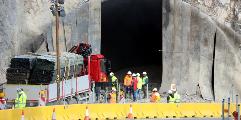 Primer dia de voladures al túnel de Tresponts, a la C-14