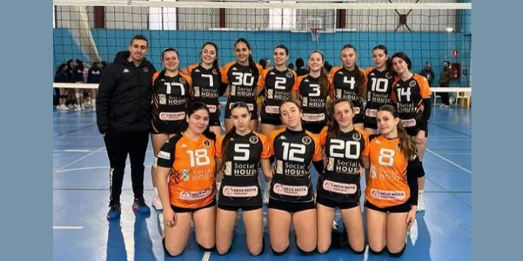 El Juvenil i el Cadet femenins del CEVOL Torredembarra perden contra el CN Sabadell i es queden a un pas de Segona