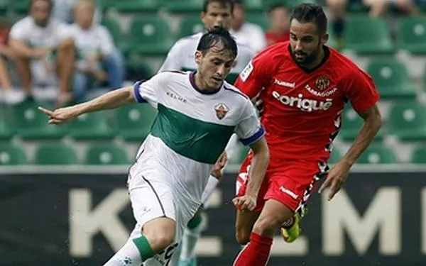 El Nàstic cau a Elx per la mínima i suma la primera derrota de la temporada