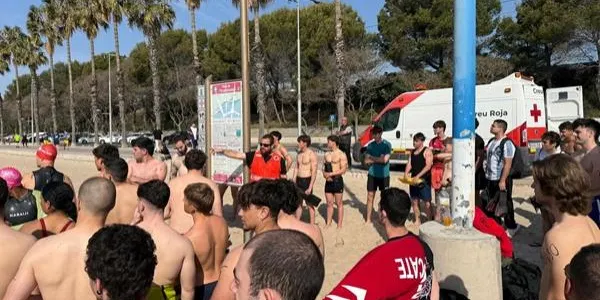 Creu Roja busca socorristes per atendre platges de tot Tarragona