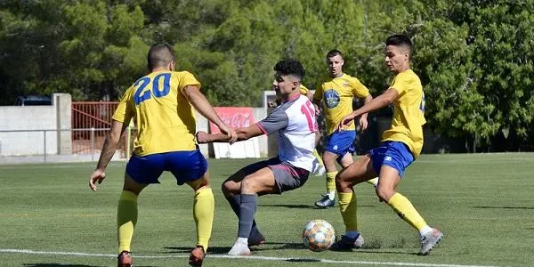 La FCF fixa les dates per a la represa de les competicions de futbol i futbol sala que donen accés a les categories estatals
