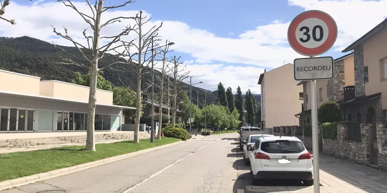 La Seu d’Urgell ja aplica els nous límits de velocitat en zona urbana