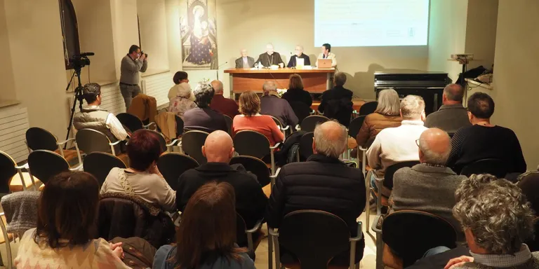 Presentada l'obra 'Lletres que parlen', que situa el 'Llibre de Jutges' de la Seu d'Urgell com el text més antic en català