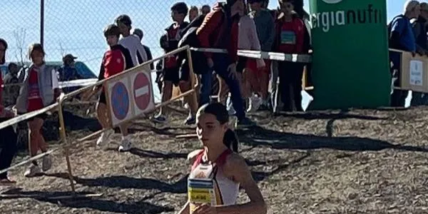 L’atleta Emma Vendrell es proclama subcampiona en el Campionat de Catalunya de Cros de Relleus Mixtos Sub16