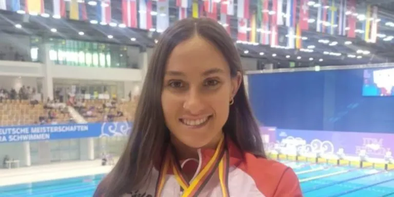 Sarai Gascón es penja dues medalles d’or en les sèries mundials de natació paralímpica