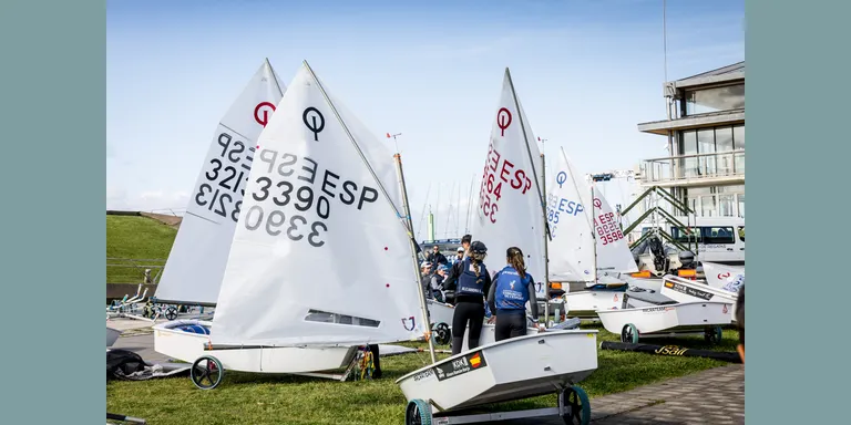 Lucas Garrido competeix al Campionat d'Espanya Optimist amb la selecció catalana