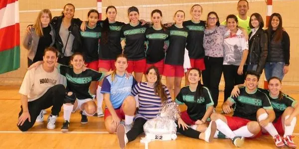 El Catllar Atlètic remunta al Laguna i segueix invicte (3-2)