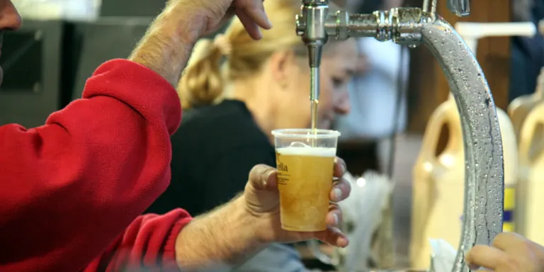 Salut atribueix el 4,23% de les morts a Catalunya al consum d'alcohol
