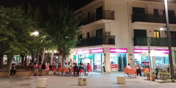 Les trobades socials podran ser de més de 10 persones a partir d’aquest divendres