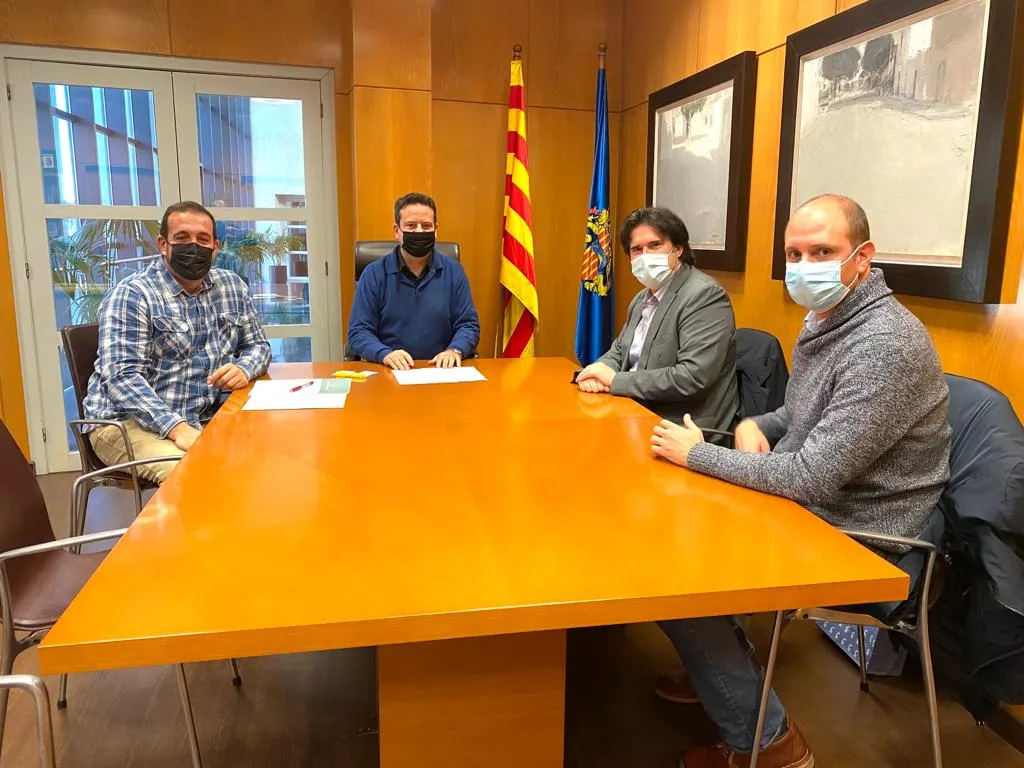 Oliver Klein i el director de Ports de la Generalitat es troben per parlar sobre la projecció del Port de Cambrils