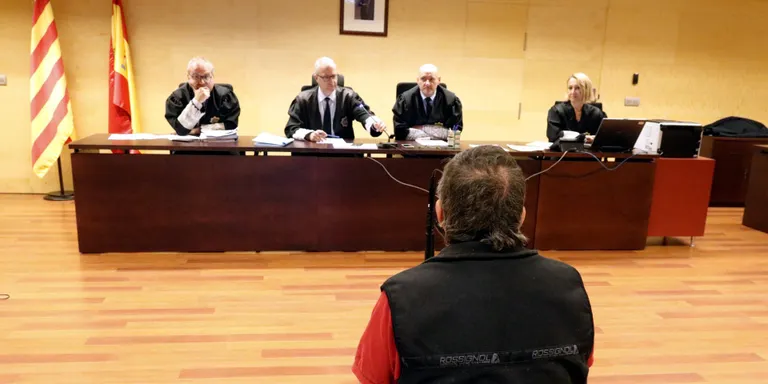 Acord en el judici a un jardiner que va atropellar intencionadament un company de feina a Puigcerdà