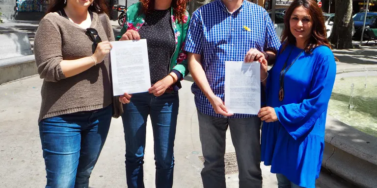 La Comissió de Defensa de l'Escola Catalana de la Seu celebra l'arxivament de la causa contra els mestres urgellencs pel tractament de l'1-O