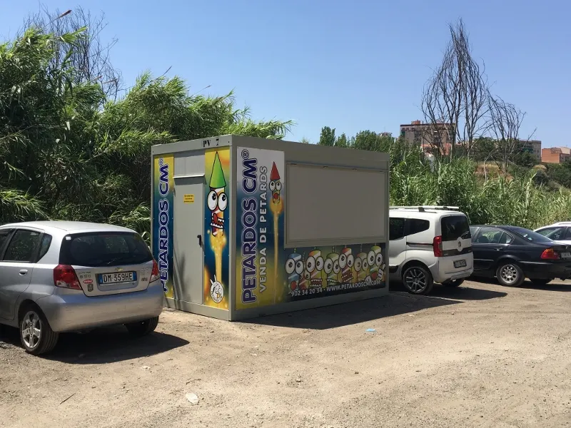 Un total de 8 paradetes de venda de petards s'han instal.lat a Rubí