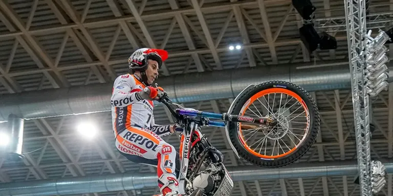 Remuntada de Toni Bou a Pamplona