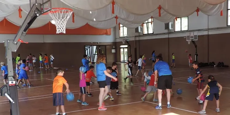 Una setantena de participants al primer Sunrise Basketball Camp de Martinet