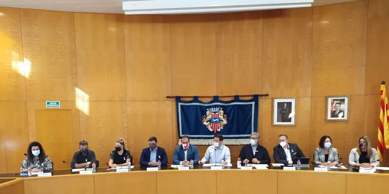 El ple aprova els nous regidors de barri i les noves comissions informatives