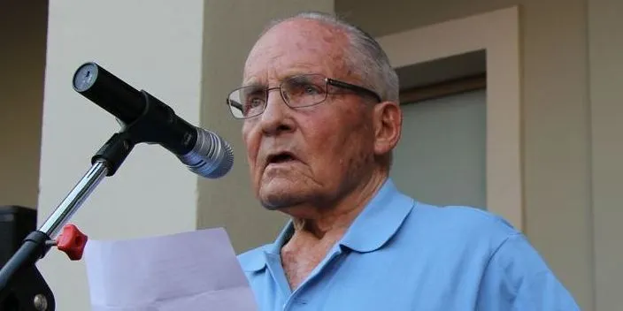 Banderes a mitja asta en senyal de dol per la mort d’en Xevi Ramon