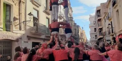 La Colla Vella dels Xiquets de Valls completa una bona actuació a l’Arboç