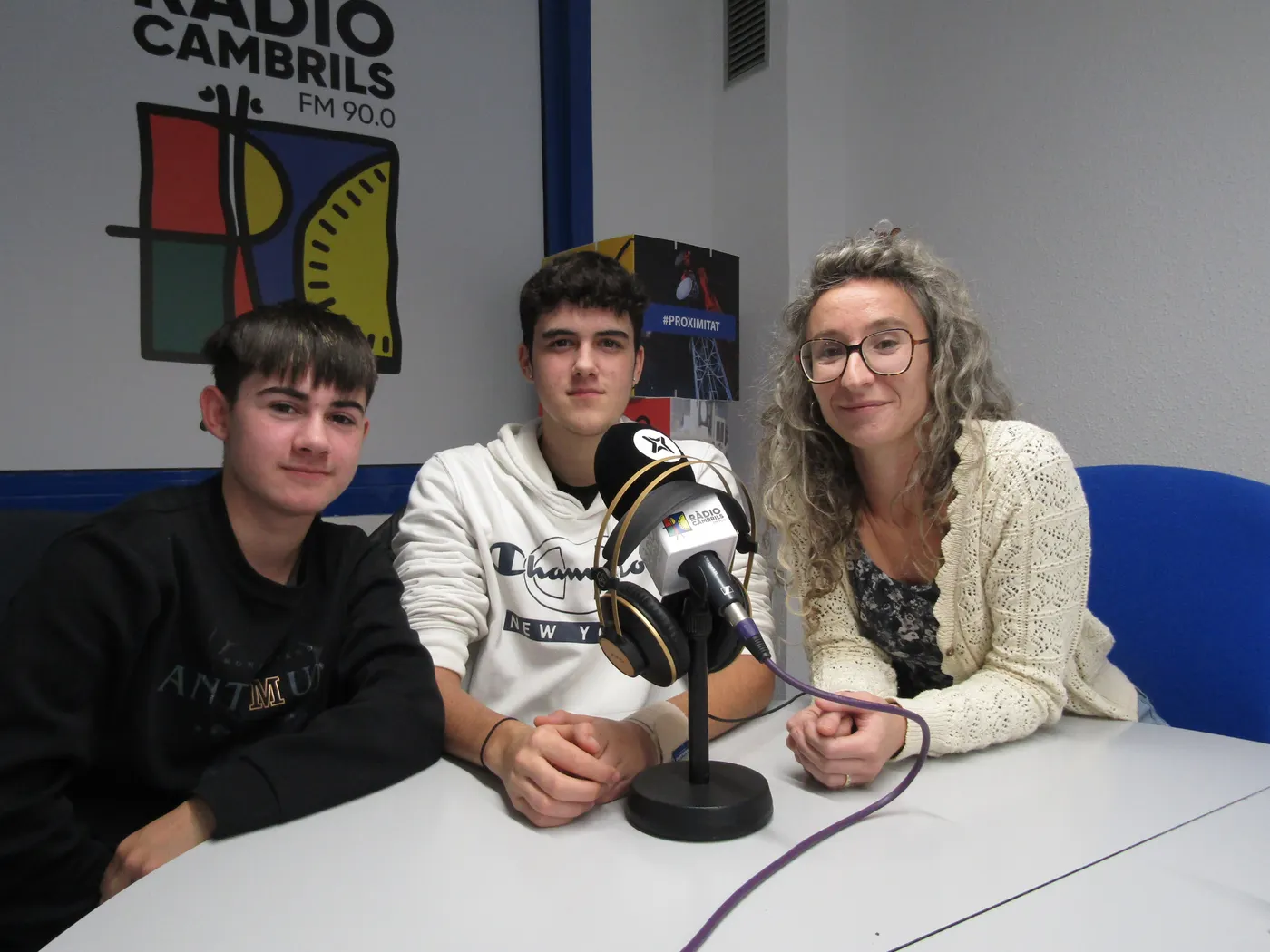 Dos nois transsexuals impulsen una associació LGTBI a Cambrils