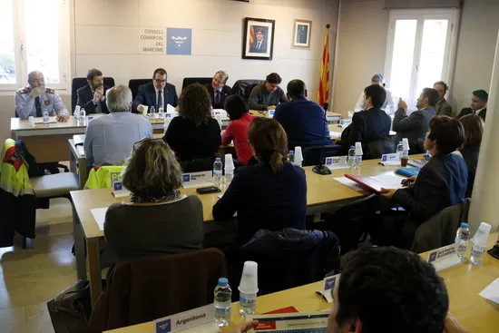 Els alcaldes del Maresme demanen més agents de Mossos d'Esquadra al Conseller Jané