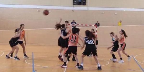 El Pre-Infantil femení del BBG es juga la 1a plaça a la pista del Sant Pau Apòstol