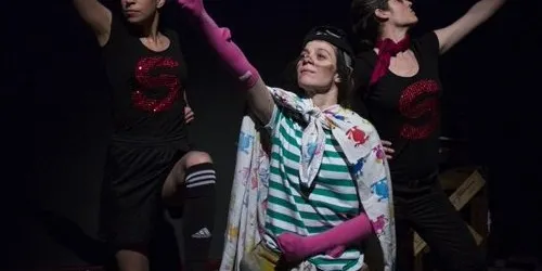 Sortegem invitacions per a l’espectacle familiar “Les supertietes”