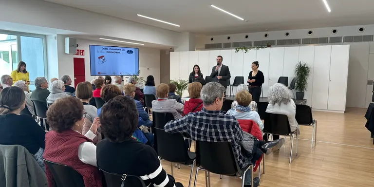 La primera jornada sobre la gent gran de Caldes aplega una seixantena de persones