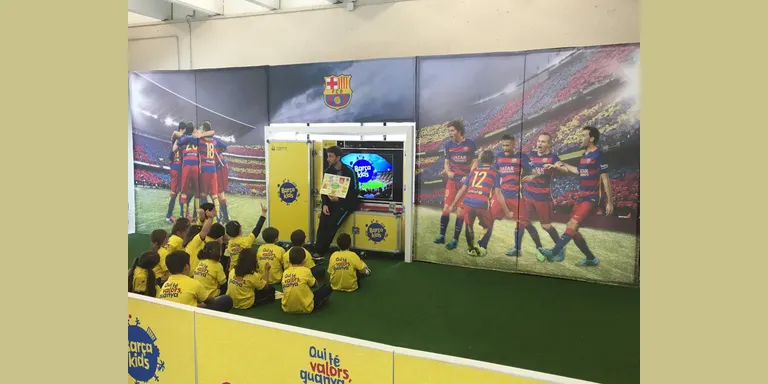 El FC Barcelona porta a la Seu el projecte Barçakids