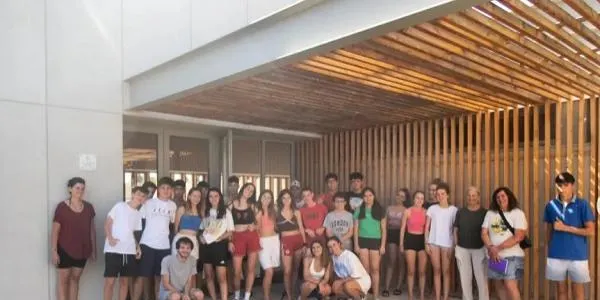El Camp de Treball de l'Associació Mediambiental La Sínia ja està en marxa amb 24 joves d'arreu del país