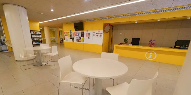 Tornen els tallers presencials d'estiu al Centre Cívic Poblenou
