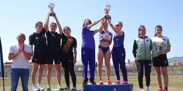 L’altafullenca Antònia Royo i la rierenca Júlia Suárez, campiones de Catalunya en els 5.000 metres marxa