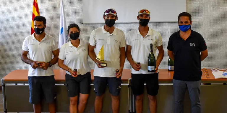 El regatista Alberto Guillén guanya el Campionat de Catalunya de J70 a bord del Bodega Can Marlès